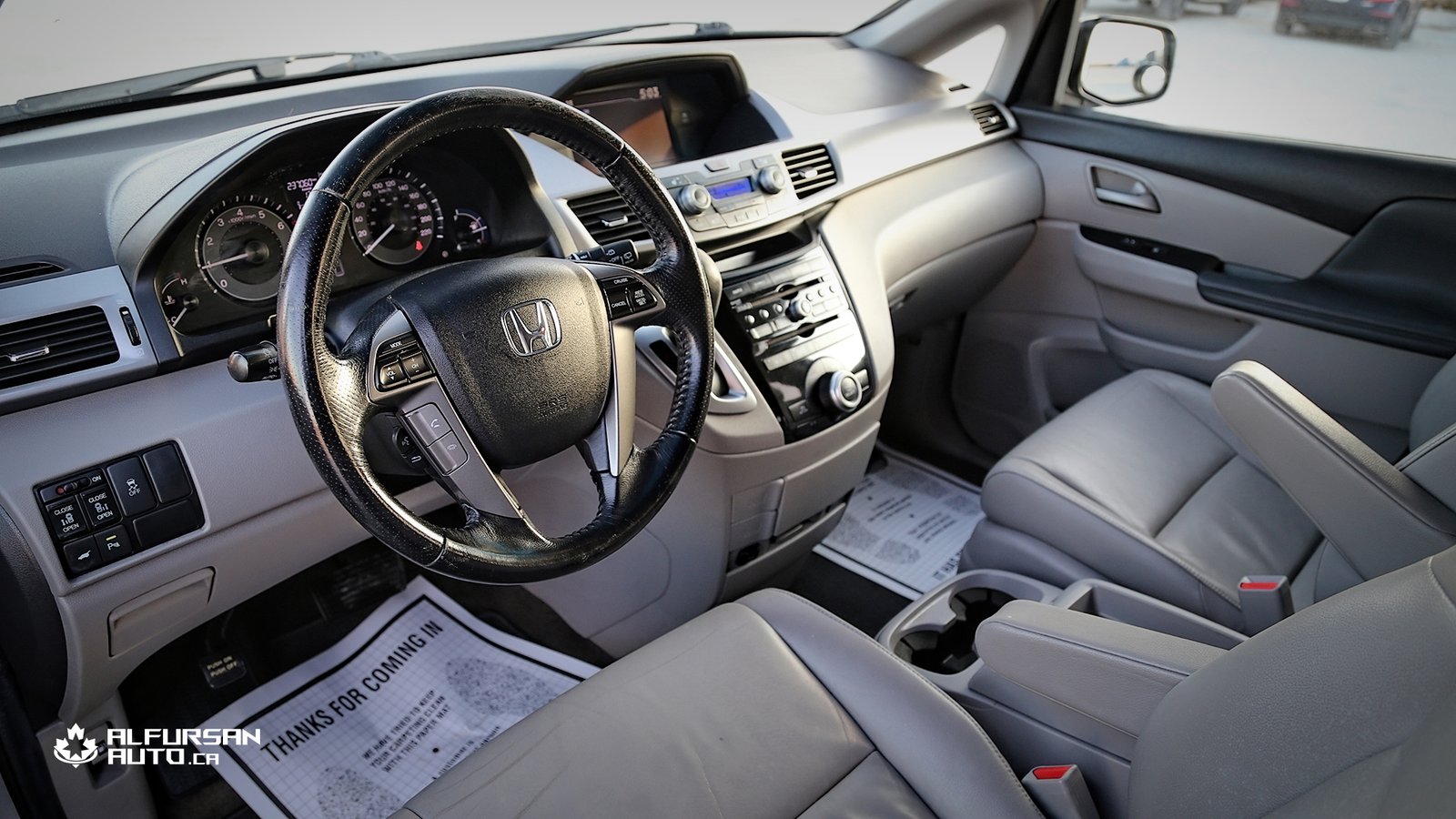 2013 Honda Odyssey EX-L | 8 passangers van | 237,000 KM | No Accidents | Excellent Service Record | Great Price - Photo 2