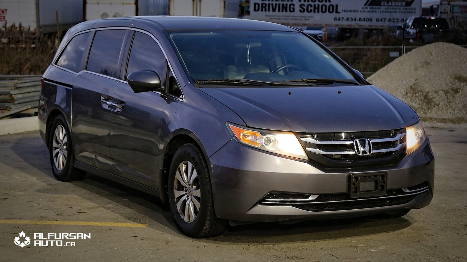 2014 Honda Odyssey EX – 8 Passenger Family Van | No Accidents