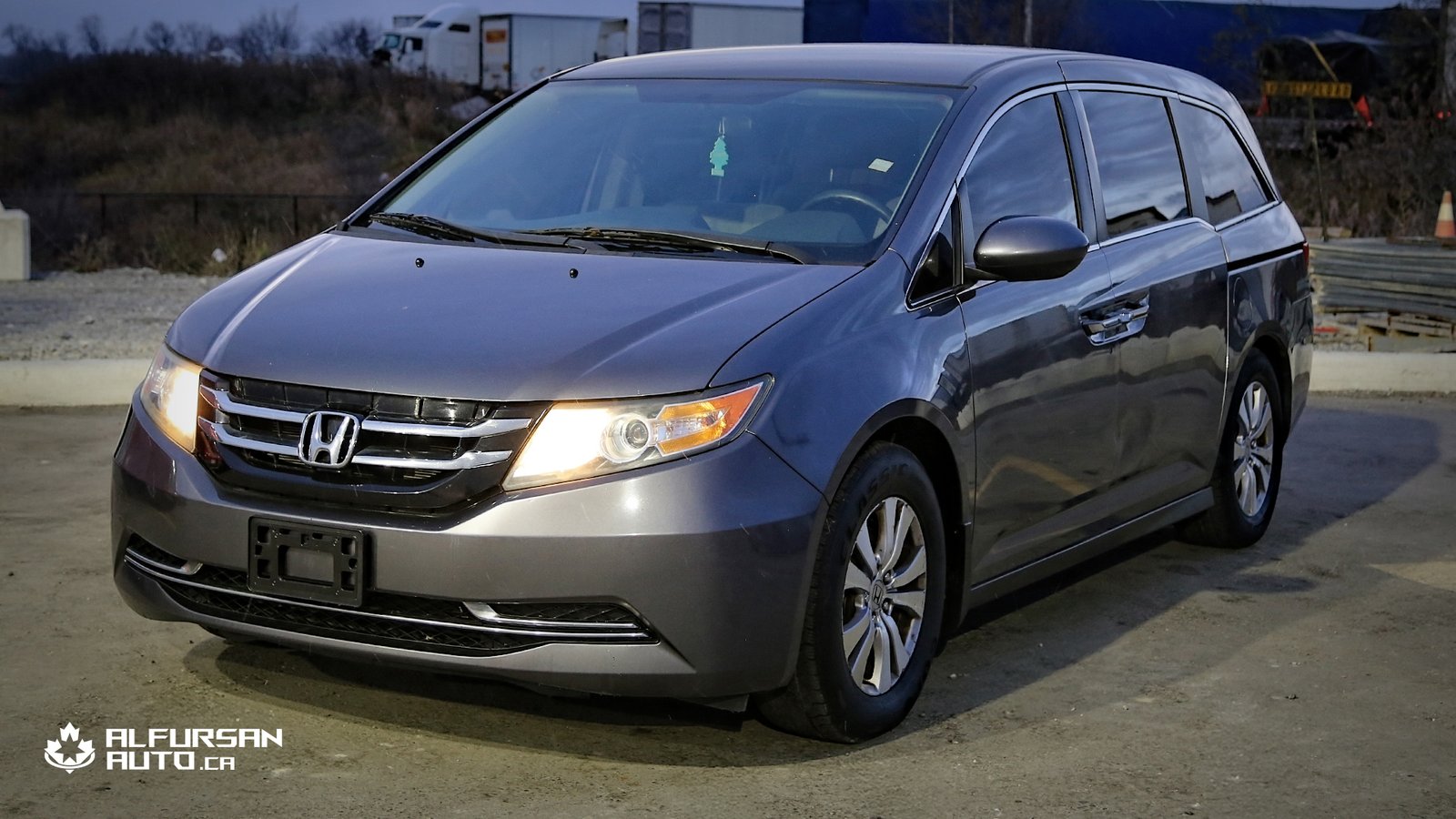 2014 Honda Odyssey EX – 8 Passenger Family Van | No Accidents - Photo 2