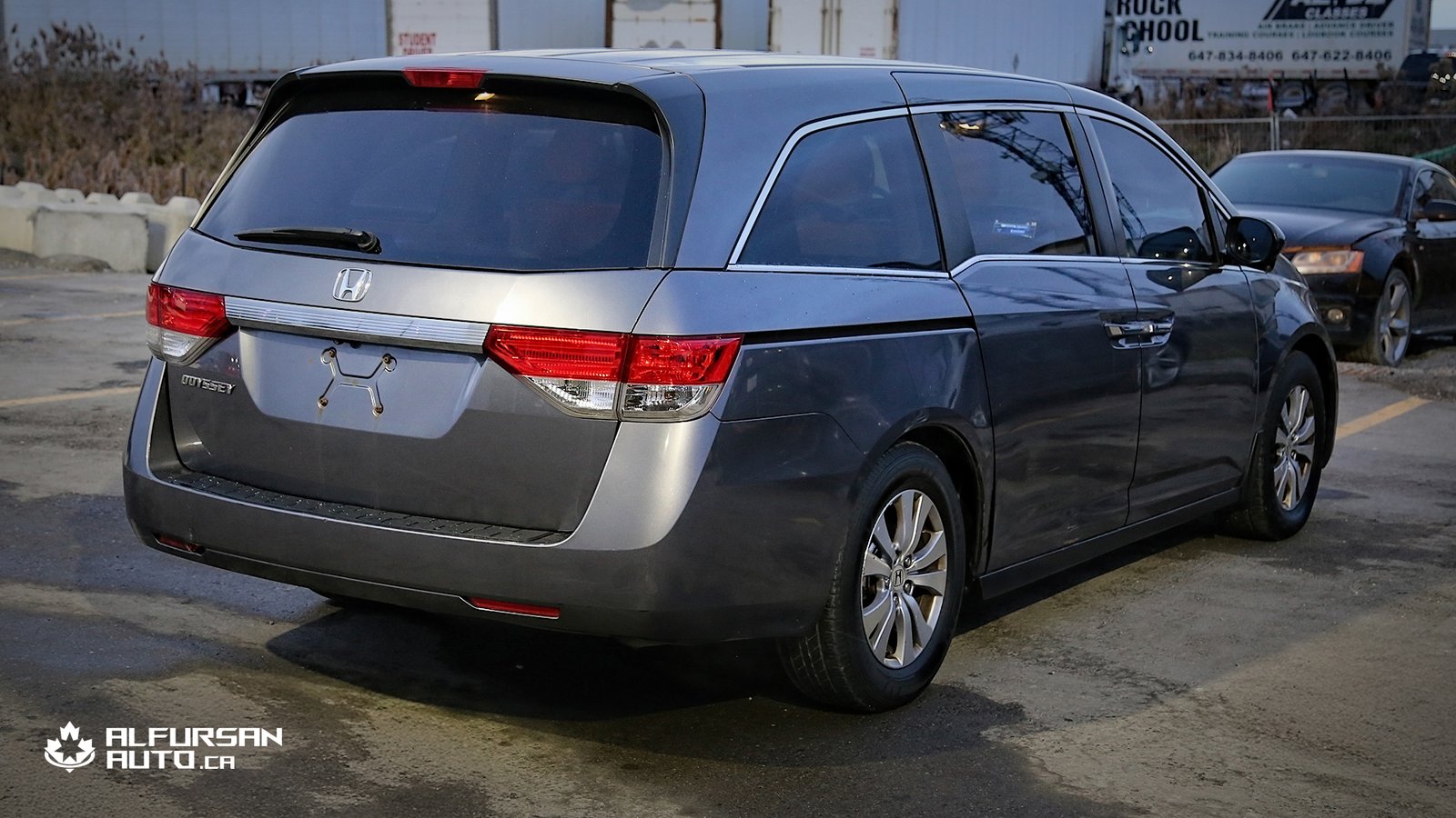 2014 Honda Odyssey EX – 8 Passenger Family Van | No Accidents - Photo 8