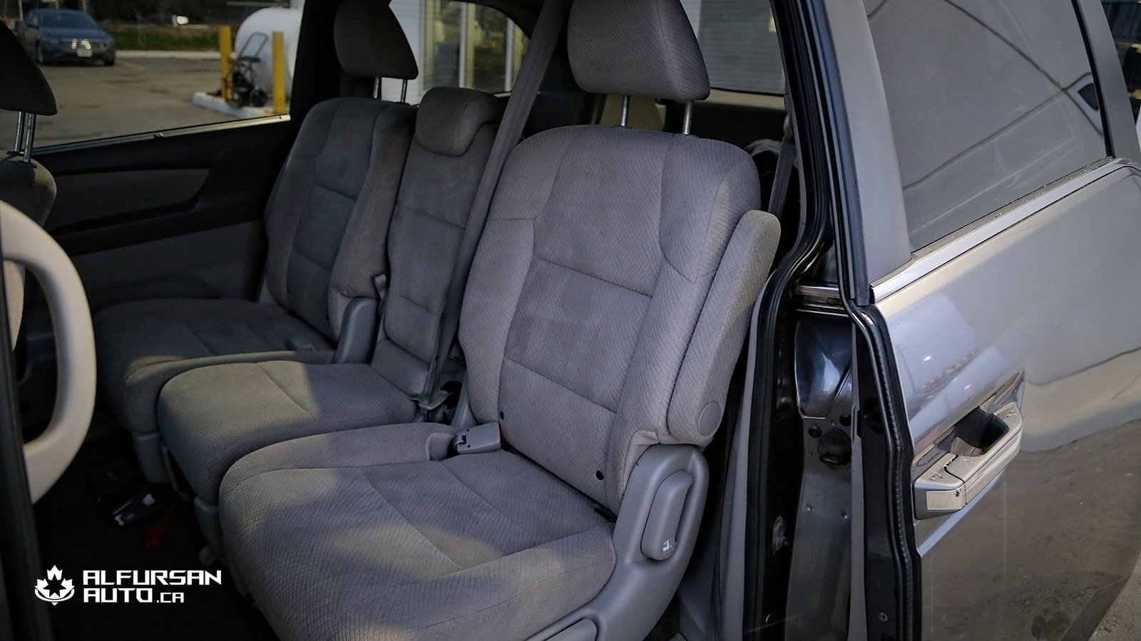 2014 Honda Odyssey EX – 8 Passenger Family Van | No Accidents - Photo 9