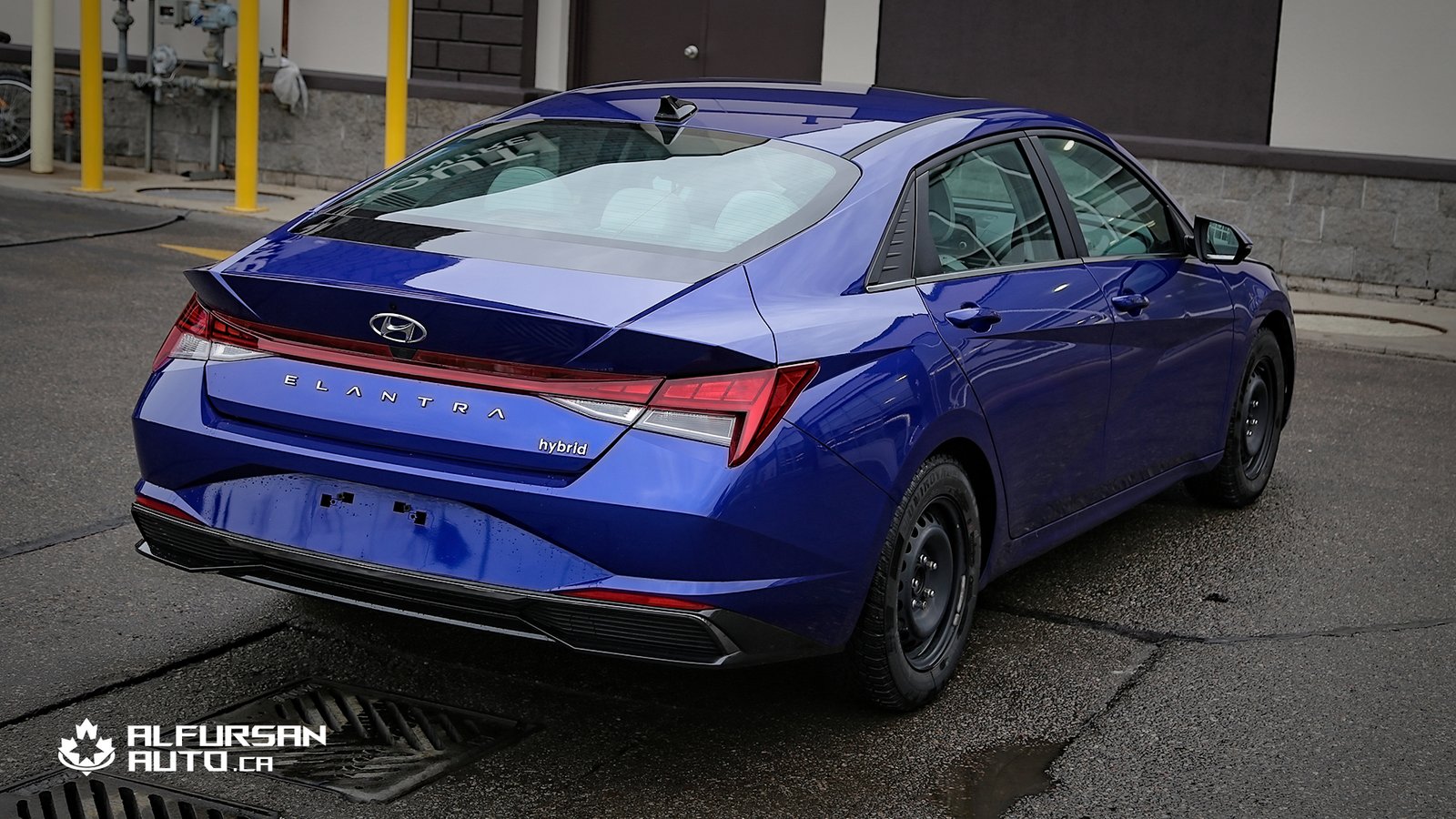 2022 Hyundai Elantra Hybrid Ultimate /Two-Tone Interior – One Owner | Only 35,000 km - Photo 5