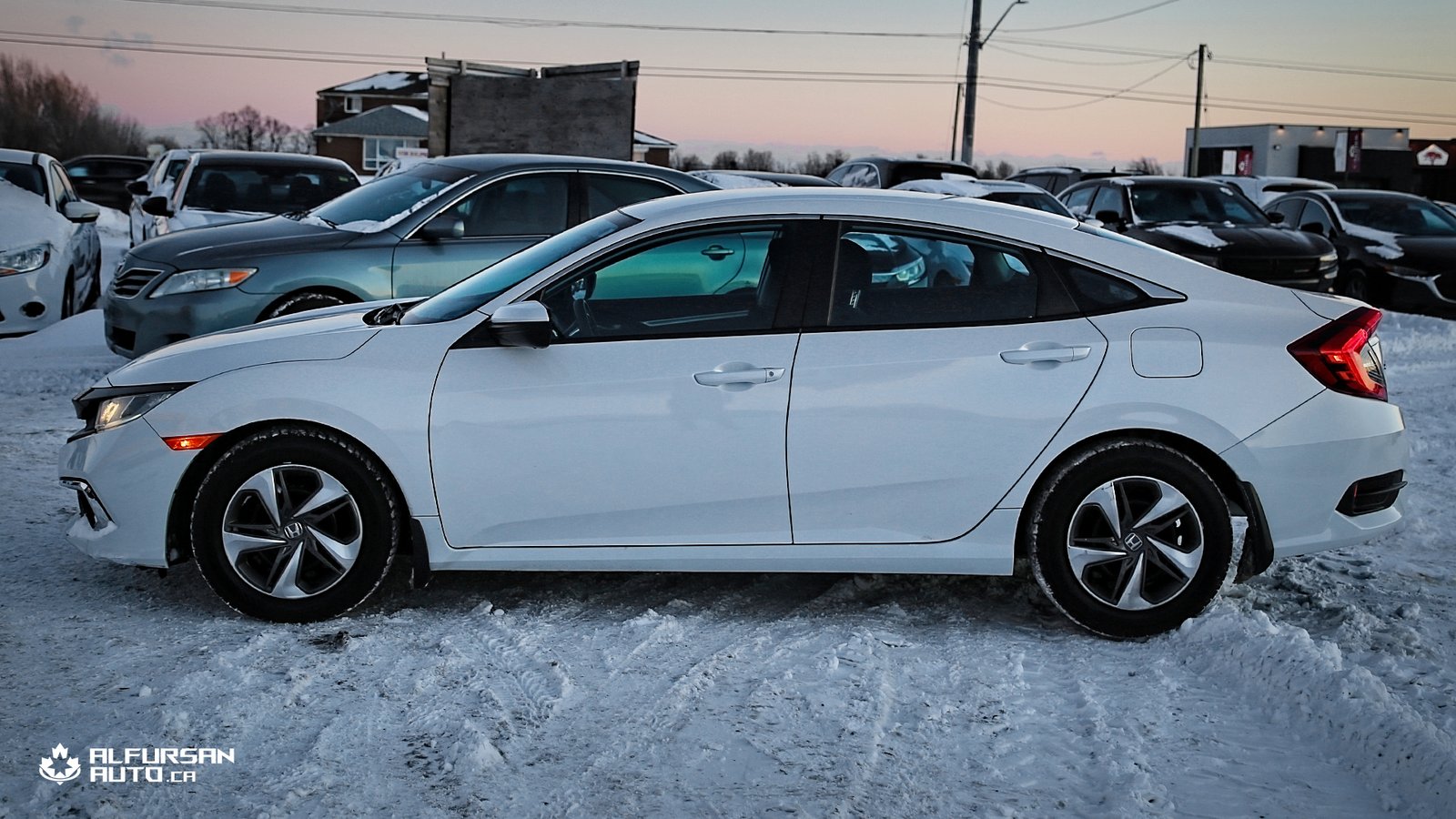 2019 Honda Civic LX – Clean Title, Low mileage 118,000km | No Accidents & Great Service History! - Photo 5