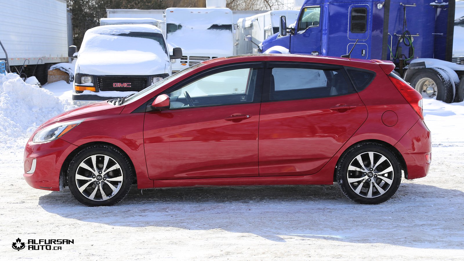 2016 Hyundai Accent SE | Stunning Cherry Red, Sunroof & Low KM - Photo 4