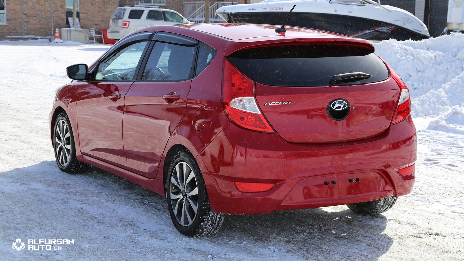 2016 Hyundai Accent SE | Stunning Cherry Red, Sunroof & Low KM - Photo 5