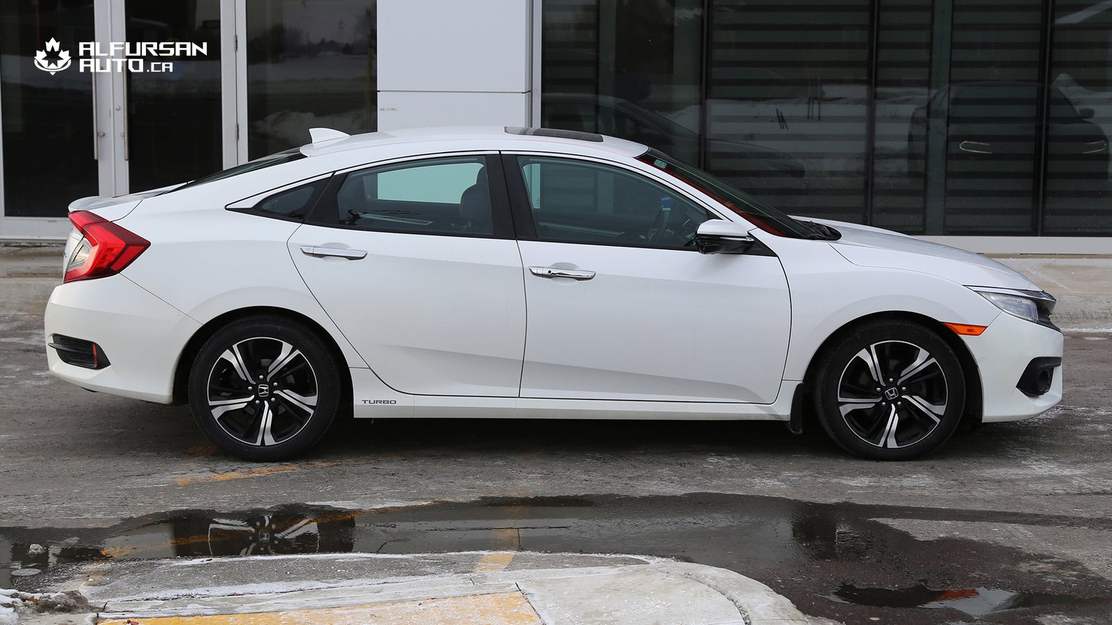 2018 Honda Civic Touring | Top of the Line | 154,400KM | Navigation & Zero Accidents! - Photo 5