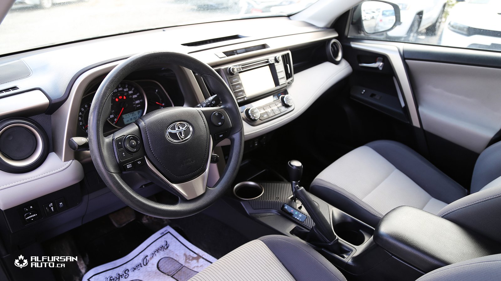 2015 Toyota RAV4 XLE, 181,908 KM, Unique Premium Interior - Photo 2