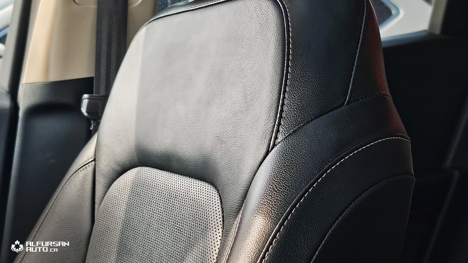 2020 Ford Escape Titanium Hybrid, ONE OWNER | Accident FREE | 157,200 KM, AWD - Photo 7