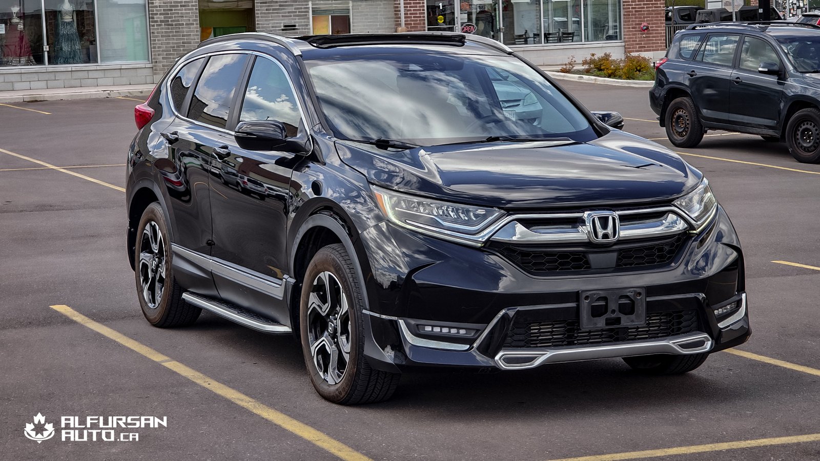 2017 Honda CR-V Touring, 134,200 KM Black - Photo 3