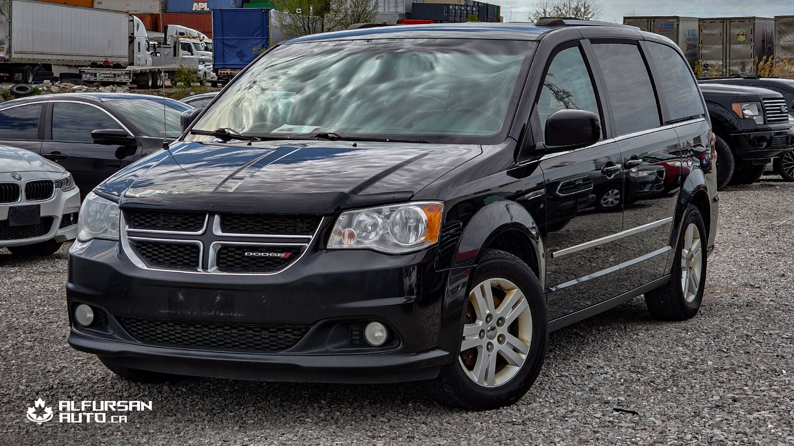 2017 Dodge Grand Caravan Crew, 173,495 KM, Zero Accidents - Photo 2