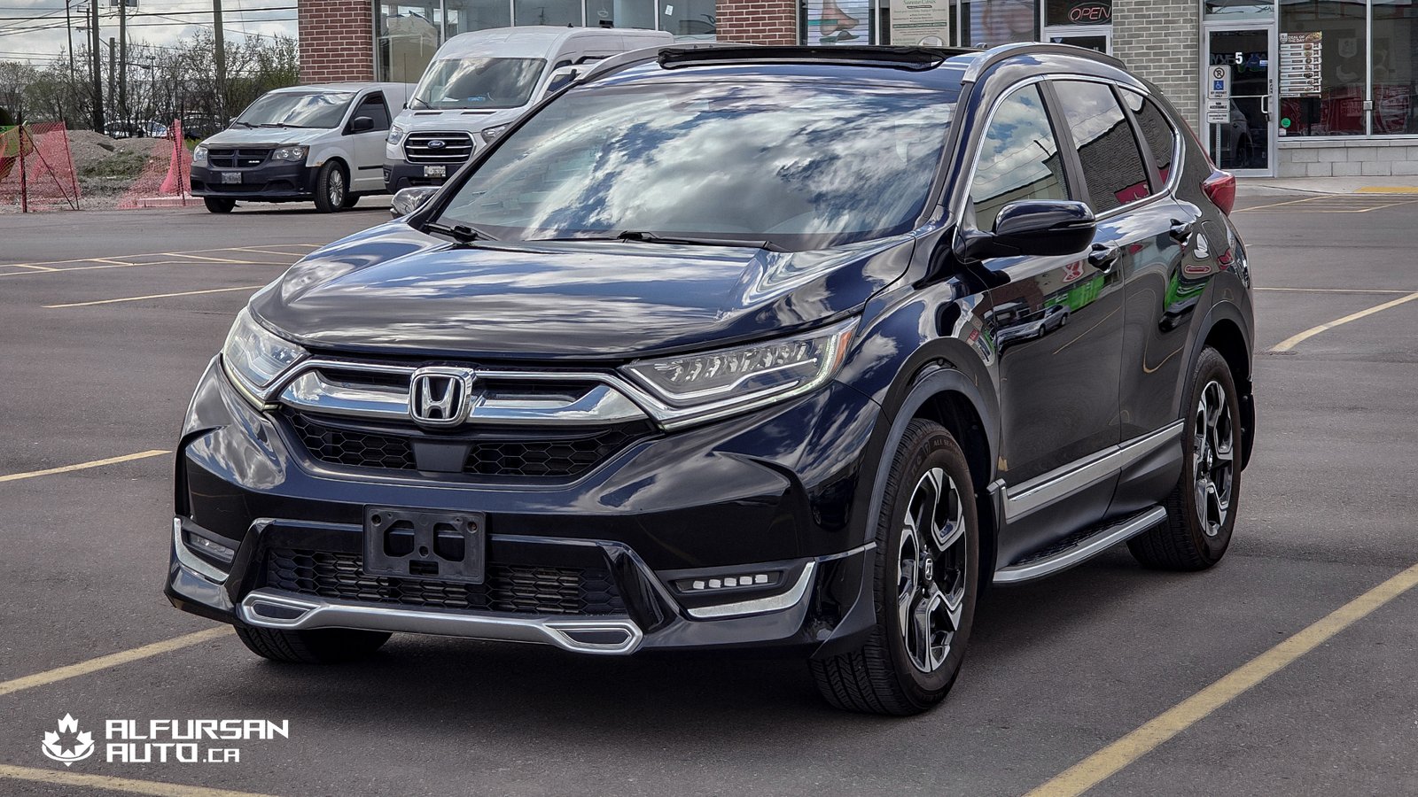 2017 Honda CR-V Touring, 134,200 KM Black