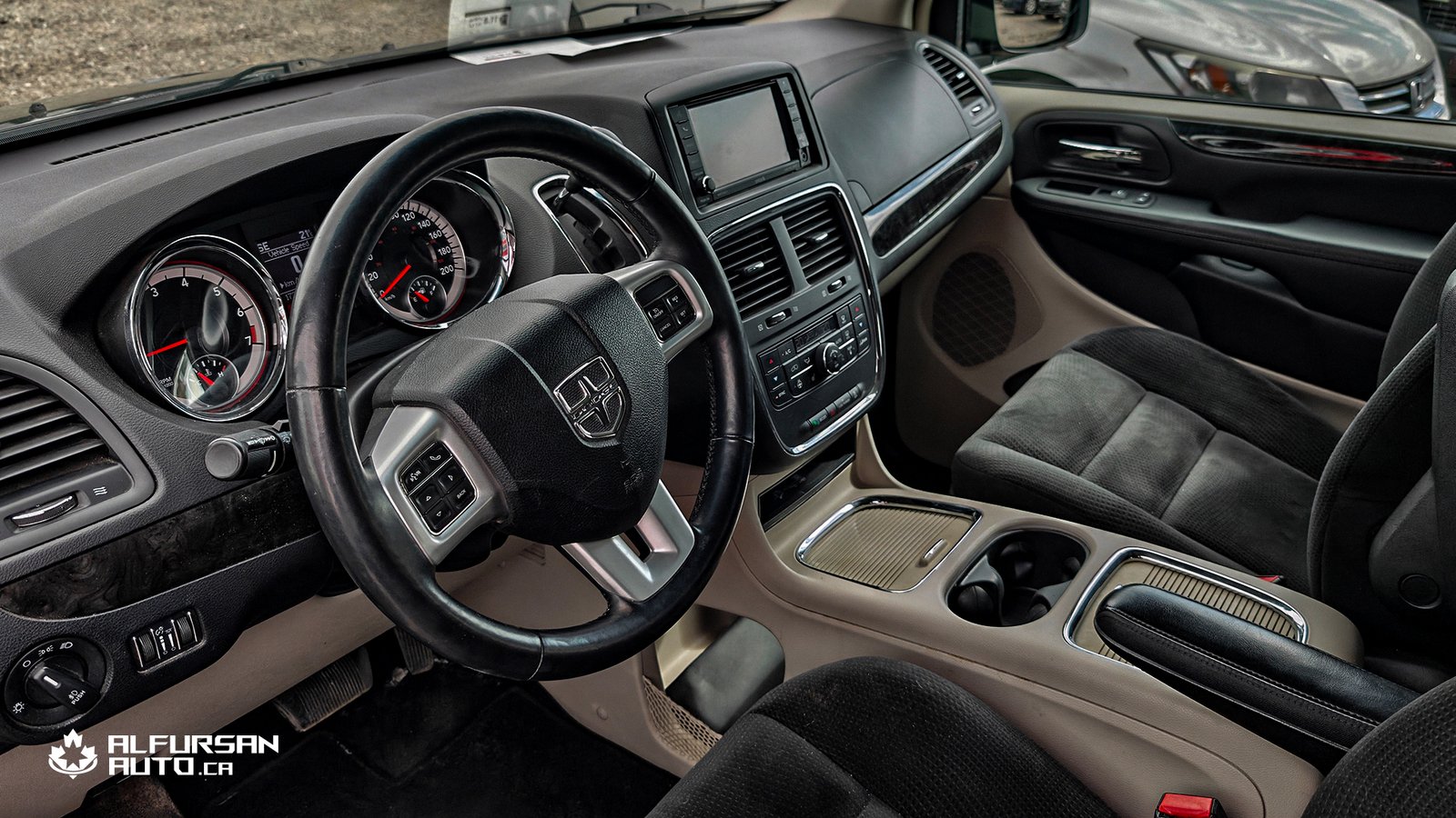 2017 Dodge Grand Caravan Crew, 173,495 KM, Zero Accidents - Photo 3