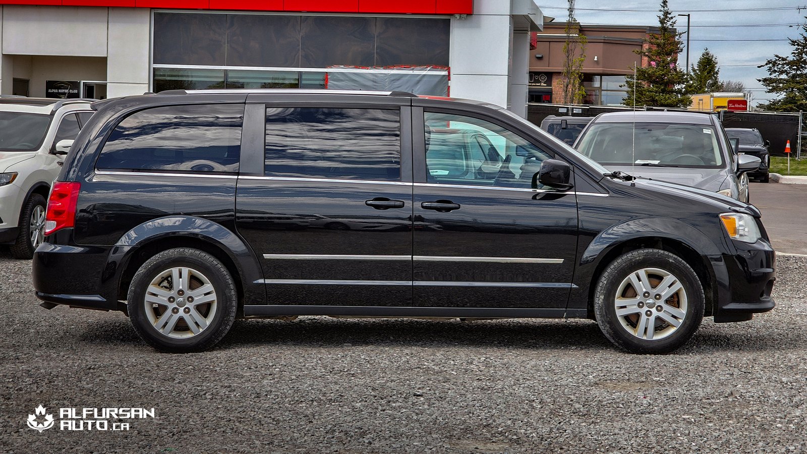 2017 Dodge Grand Caravan Crew, 173,495 KM, Zero Accidents - Photo 7